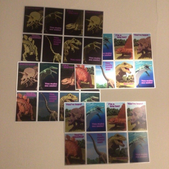 Wilton 🦖 Dinosaur Character Cake Pan with Dinosaur Themed Party Favours - Picture 7 of 9